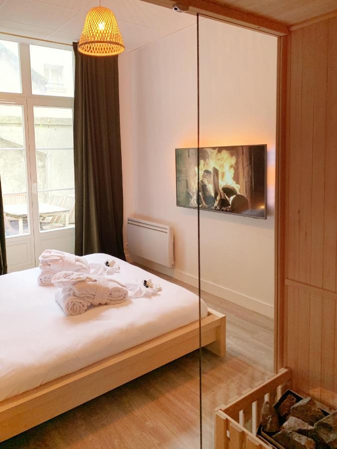 Suite Cosy Flat - Hyper-Centre Avec Sauna Privatif ซ็องลิส ภายนอก รูปภาพ