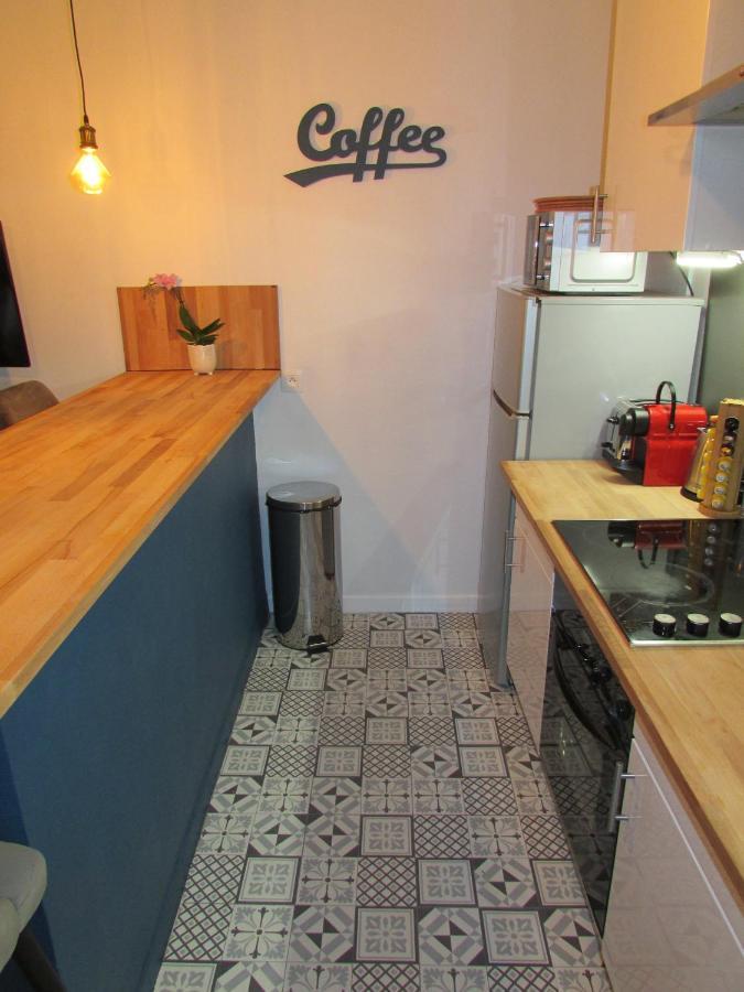 Suite Cosy Flat - Hyper-Centre Avec Sauna Privatif ซ็องลิส ภายนอก รูปภาพ