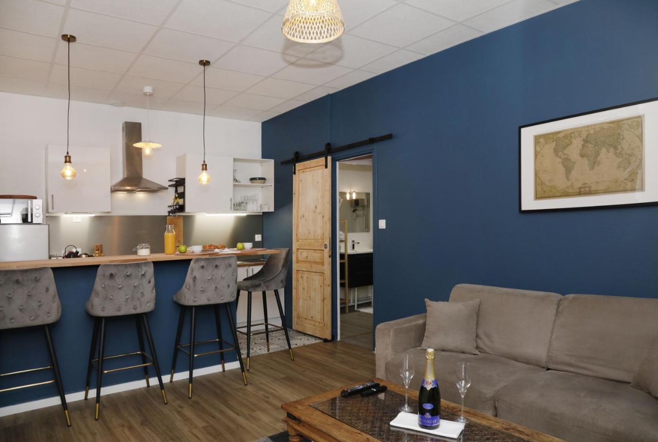 Suite Cosy Flat - Hyper-Centre Avec Sauna Privatif ซ็องลิส ภายนอก รูปภาพ
