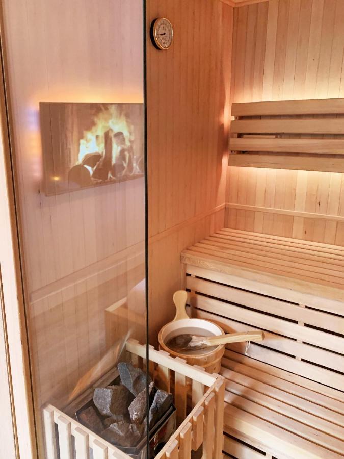 Suite Cosy Flat - Hyper-Centre Avec Sauna Privatif ซ็องลิส ภายนอก รูปภาพ