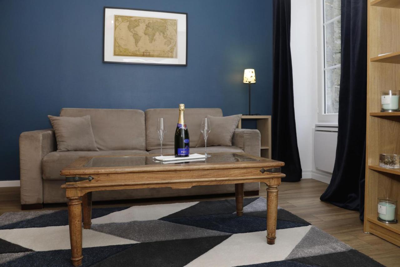 Suite Cosy Flat - Hyper-Centre Avec Sauna Privatif ซ็องลิส ภายนอก รูปภาพ